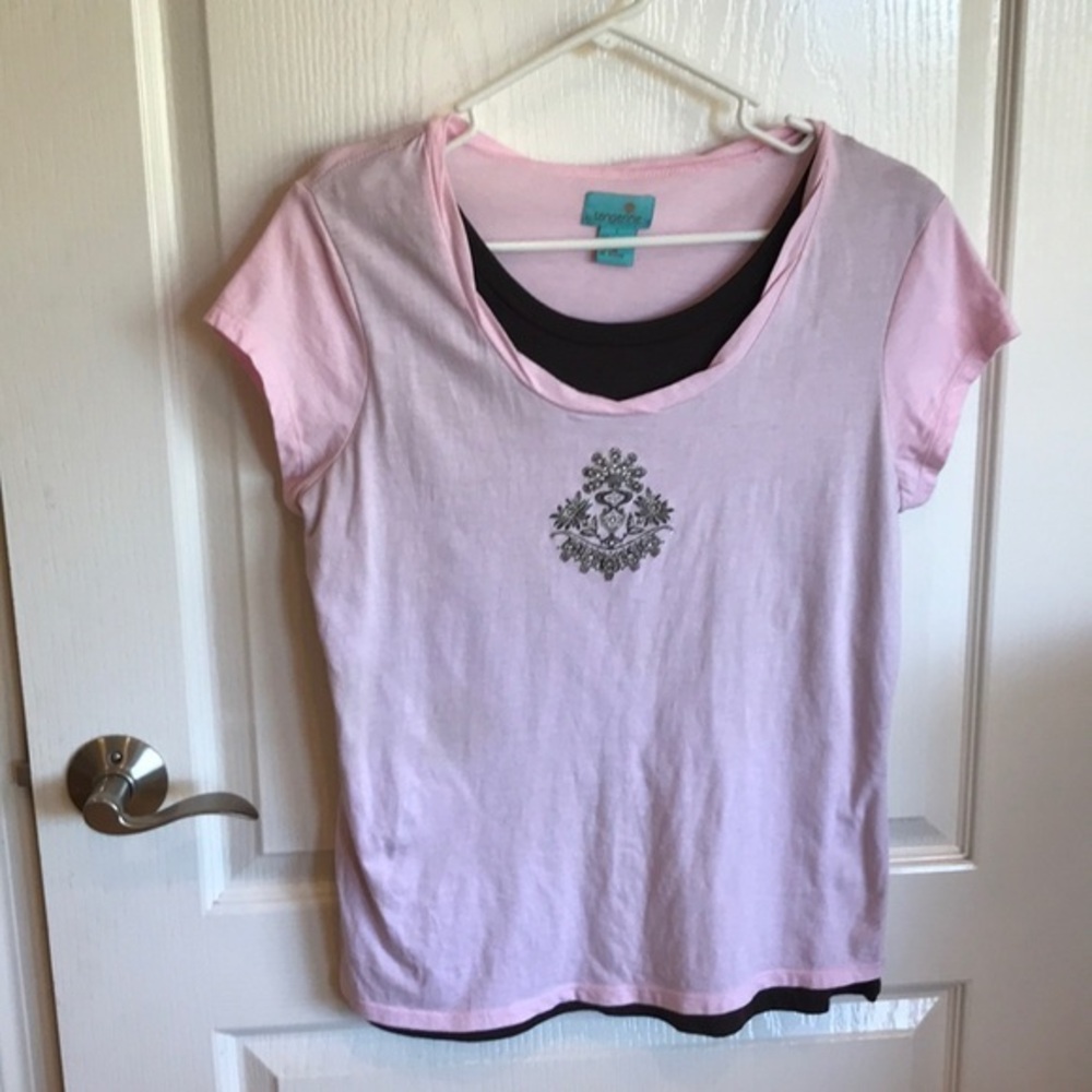 Comfy Pink Tee with attached brown liner
